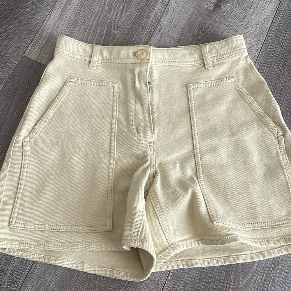 Aritzia Wilfred Shorts